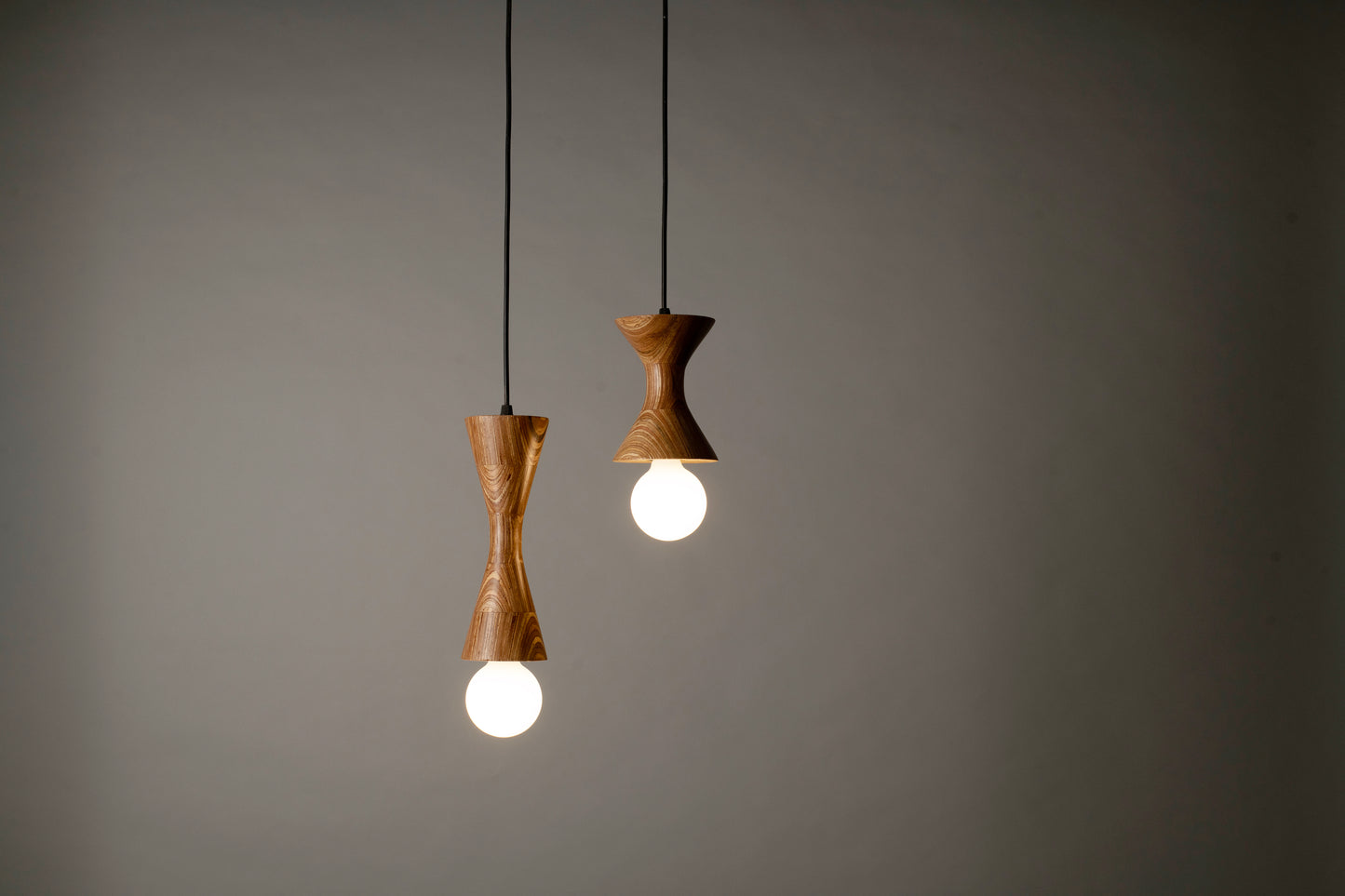 Hourglass pendant lamp