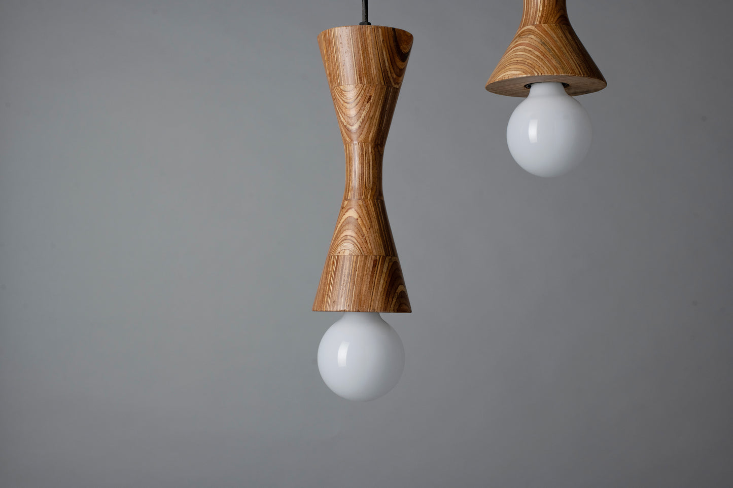 Hourglass pendant lamp