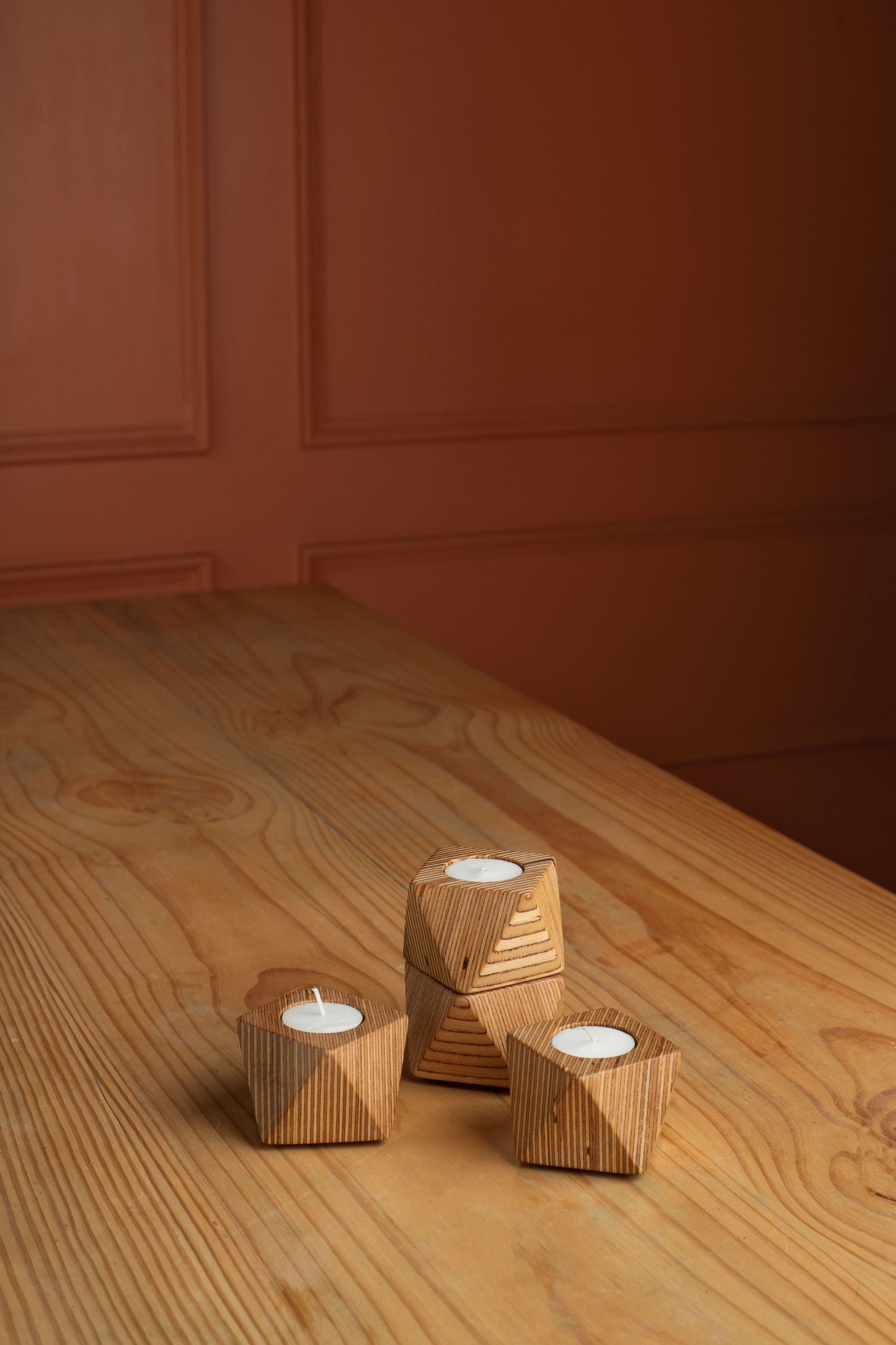 chamferred tealights