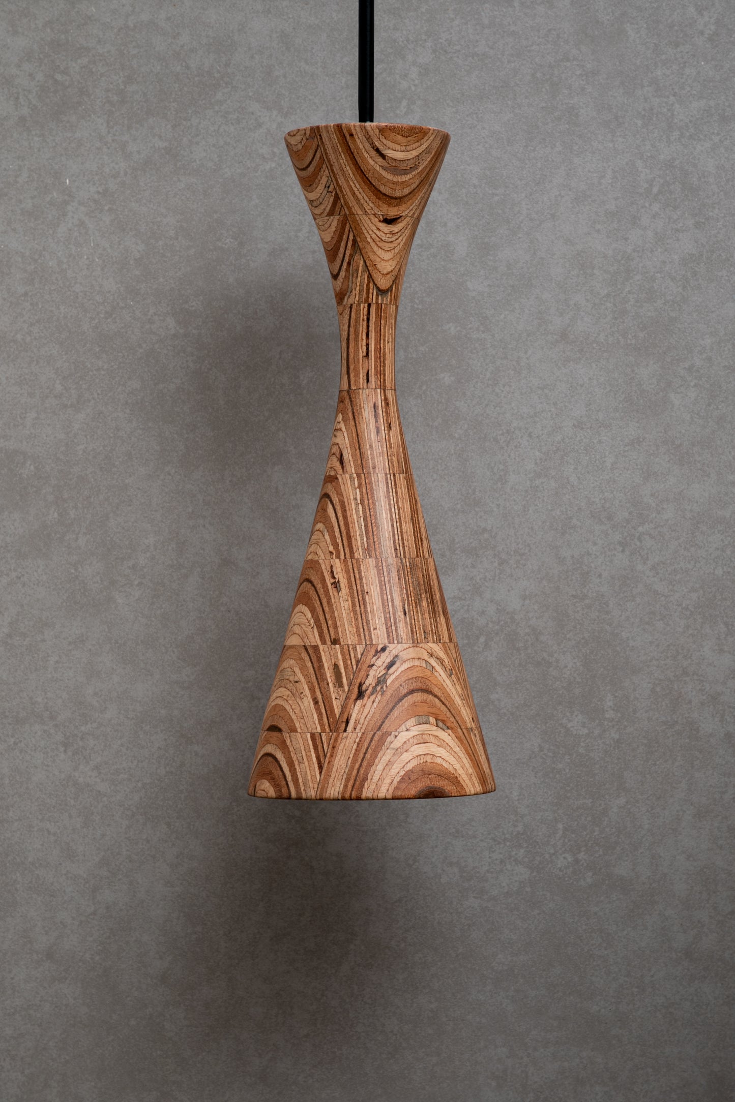 Hourglass pendant lamp