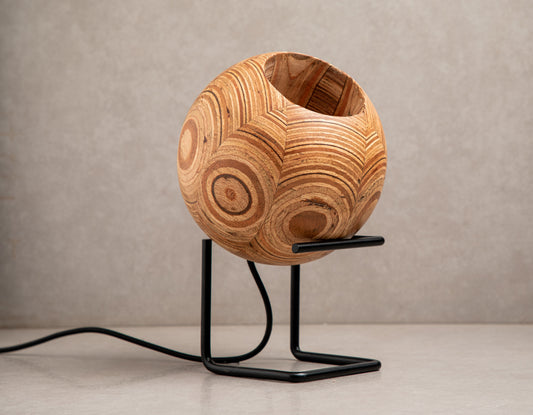 Round table lamp