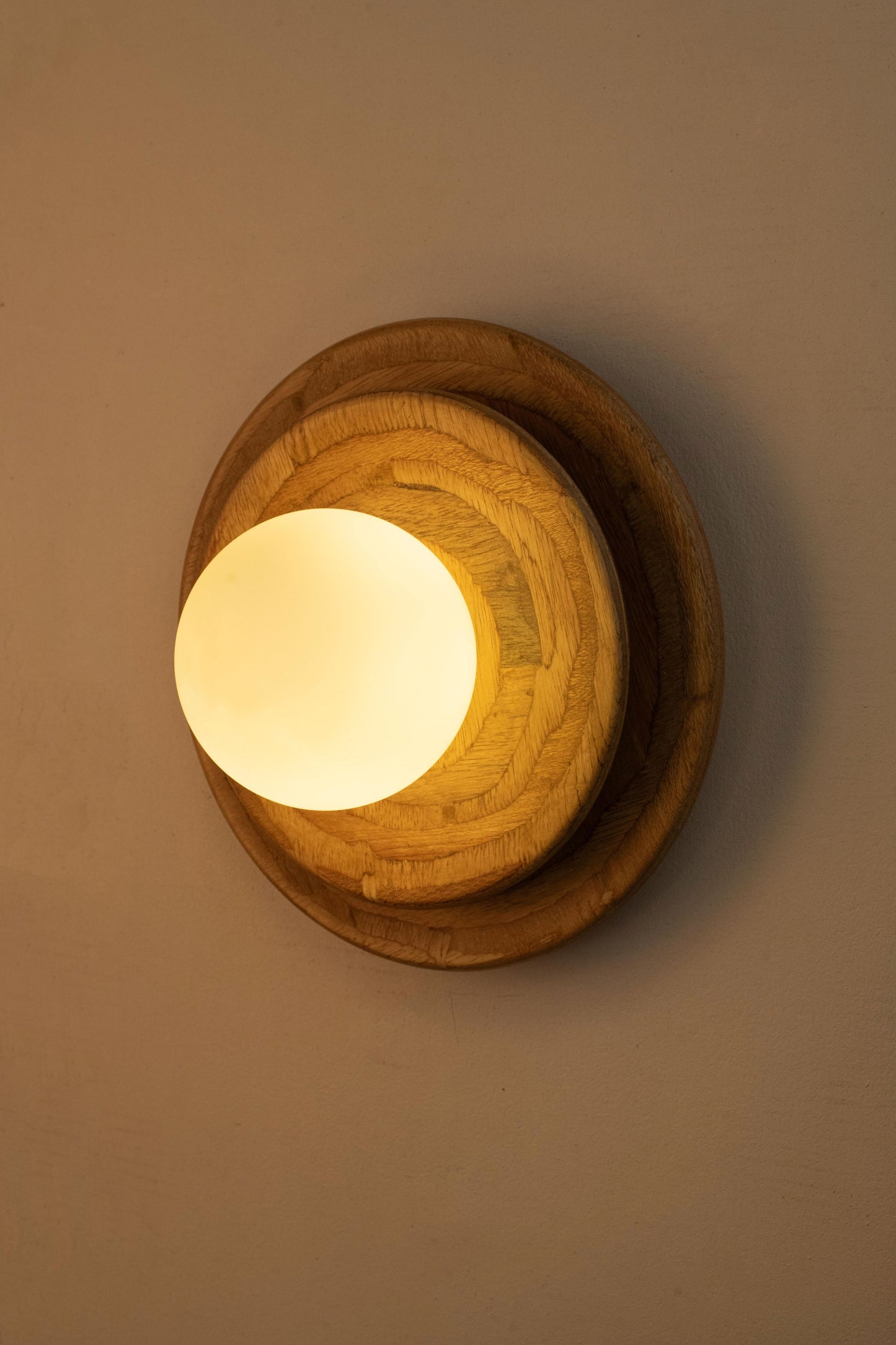 tiered wall lamp